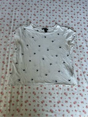 FOREVER 21 Women's White Tee with Black Swallow Print